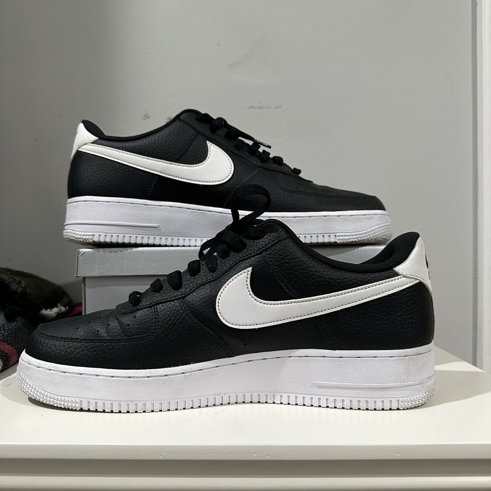 Nike Air Force 1 Low '07 Black White Pebbled Leather CT2302-002 Men's Size 13